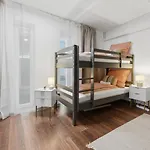 Yello Homes - Tiny Loft - 4 Personen - Flughafen Apartamento *