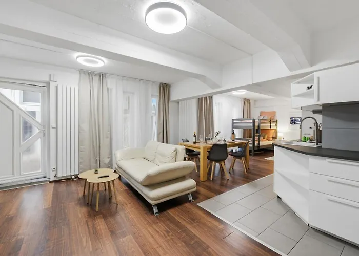 Yello Homes - Tiny Loft - 4 Personen - Flughafen 公寓 纽伦堡
