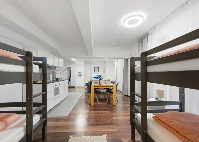 Yello Homes - Tiny Loft - 4 Personen - Flughafen *