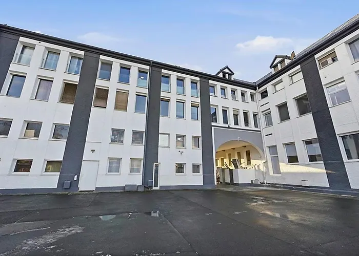 Yello Homes - Tiny Loft - 4 Personen - Flughafen 公寓