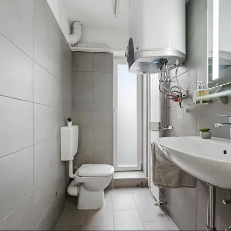 Yello Homes - Tiny Loft - 4 Personen - Flughafen Διαμέρισμα *