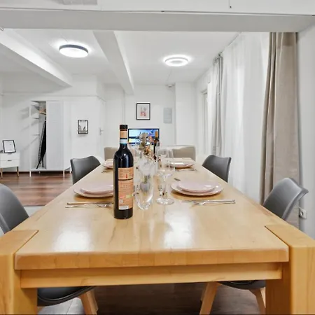 Yello Homes - Tiny Loft - 4 Personen - Flughafen