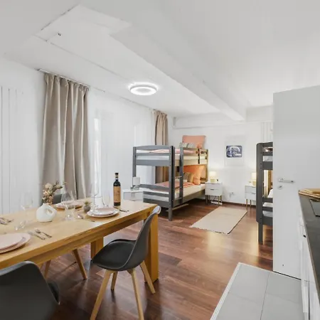 Yello Homes - Tiny Loft - 4 Personen - Flughafen Lägenhet