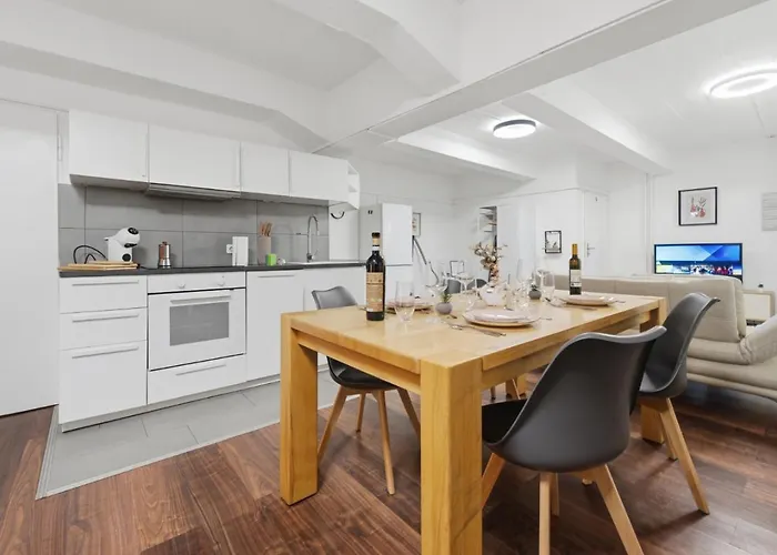 Yello Homes - Tiny Loft - 4 Personen - Flughafen Διαμέρισμα Νυρεμβέργη